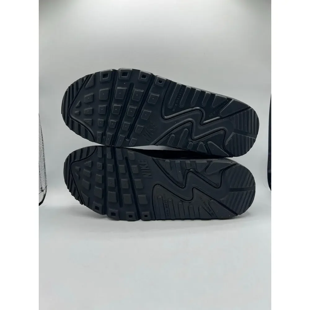 Nike Air Max 90 Leather GS “Triple Black” size 5Y